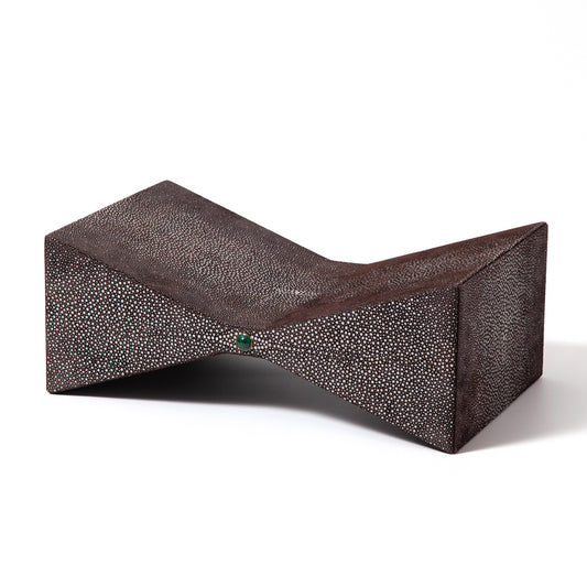 Papillon Bookstand Shagreen Chocolate